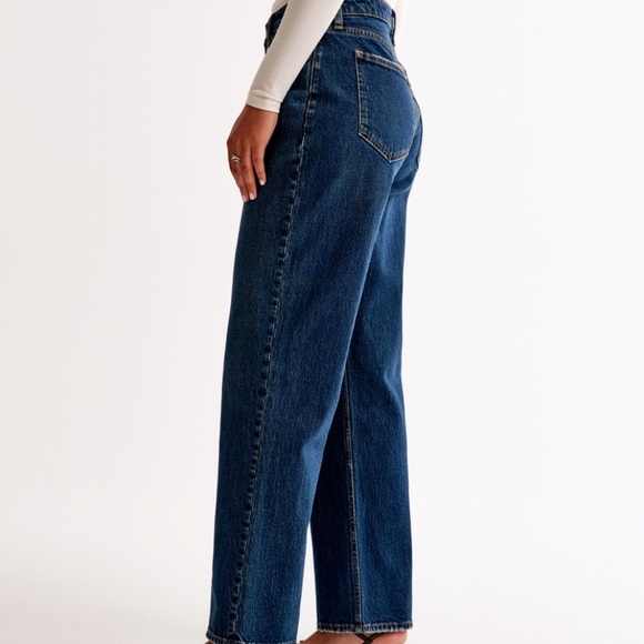 ABERCROMBIE Curve Love High Rise Vintage Jeans - Picture 3 of 10